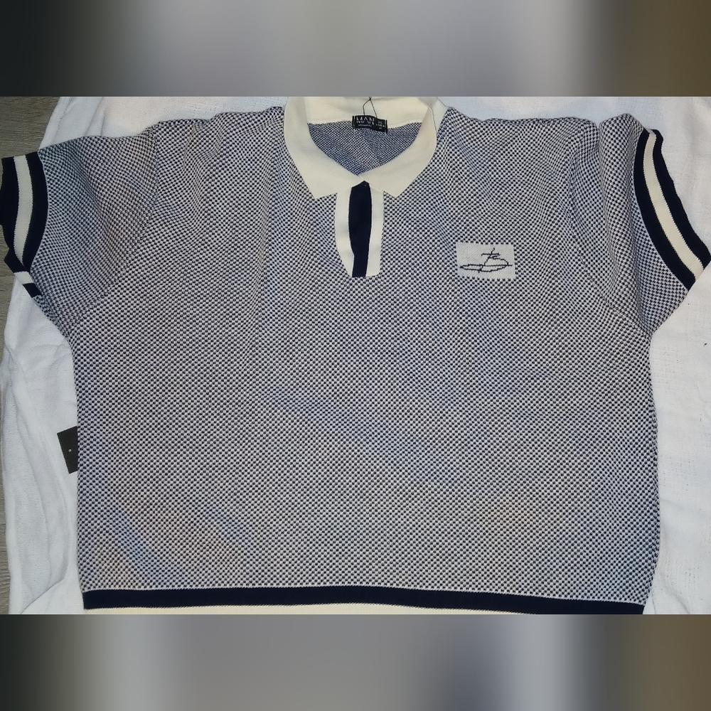 Boohoo Mens Navy and White Sweater